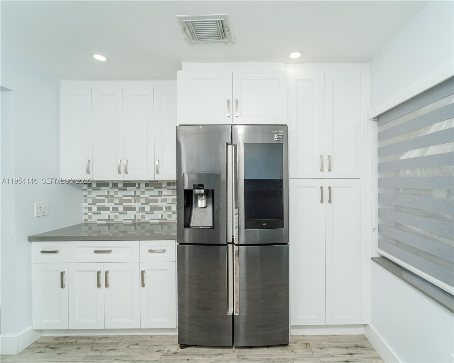 19441 Northwest 59th Place Hialeah, FL 33015 - Photo 10 of 30