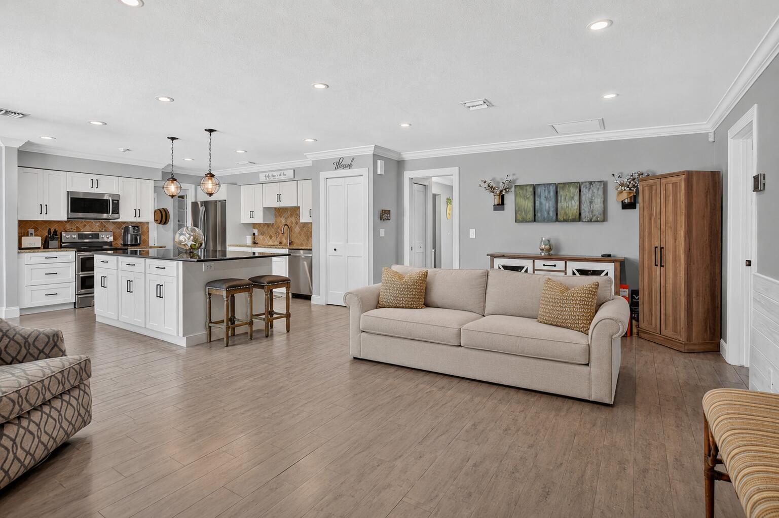 631 Southwest 17th Street Boca Raton, FL 33486 - Photo 8 of 29 Family Room