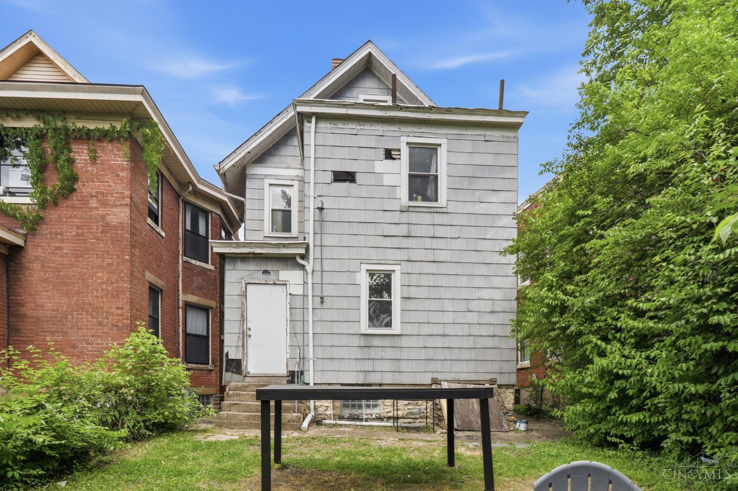 219 Atkinson Street Cincinnati, OH 45219 - Photo 54 of 57