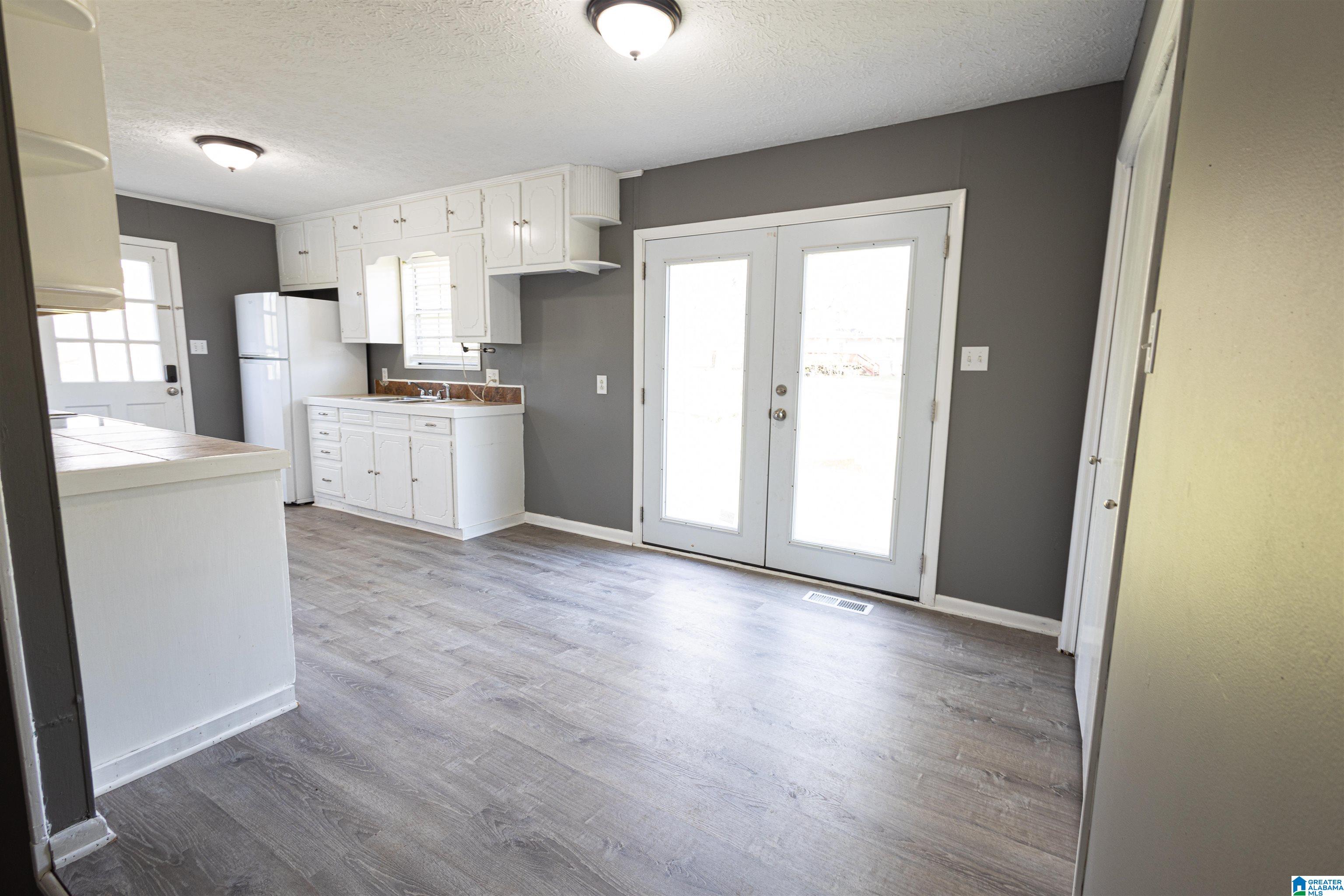 700 Oldfield Road Sylacauga, AL 35150 - Photo 6 of 14 Gallery Image 6