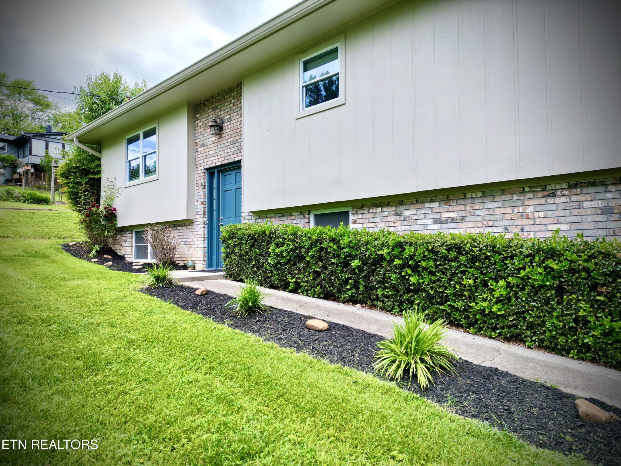6105 Ricky Allen Road Corryton, TN 37721 - Photo 4 of 53