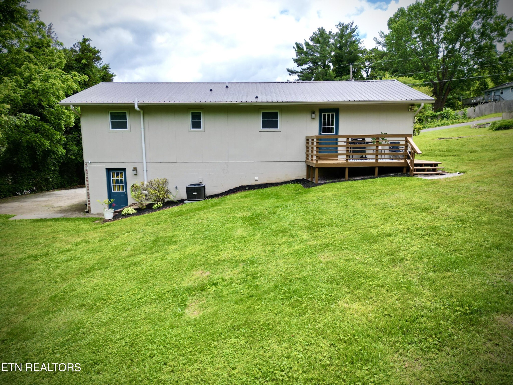 6105 Ricky Allen Road Corryton, TN 37721 - Photo 7 of 53