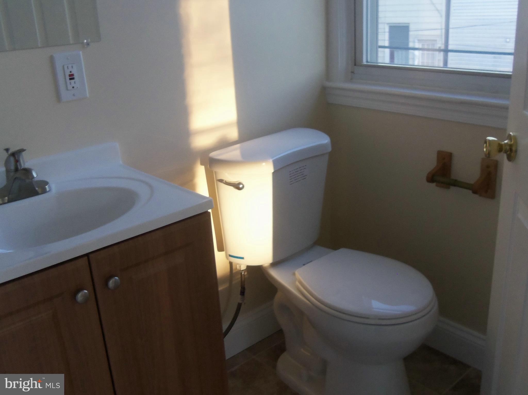 1401 Ridge Place Southeast Washington, DC 20020 - Photo 19 of 23 Bath