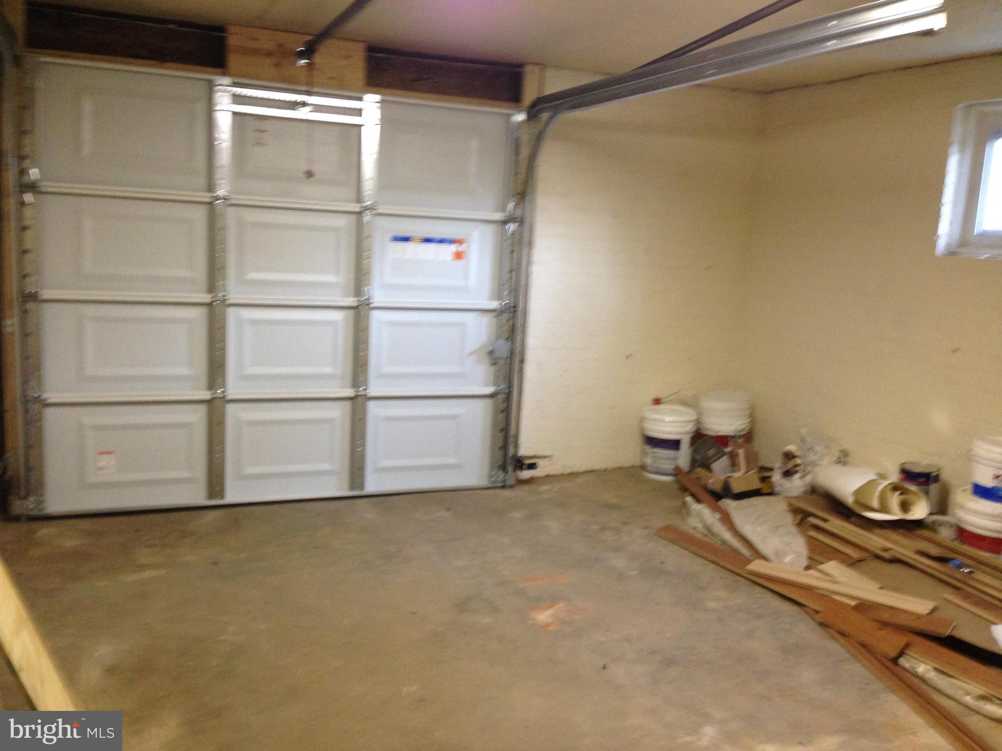 1401 Ridge Place Southeast Washington, DC 20020 - Photo 22 of 23 Basement Level Garage With ZGenie