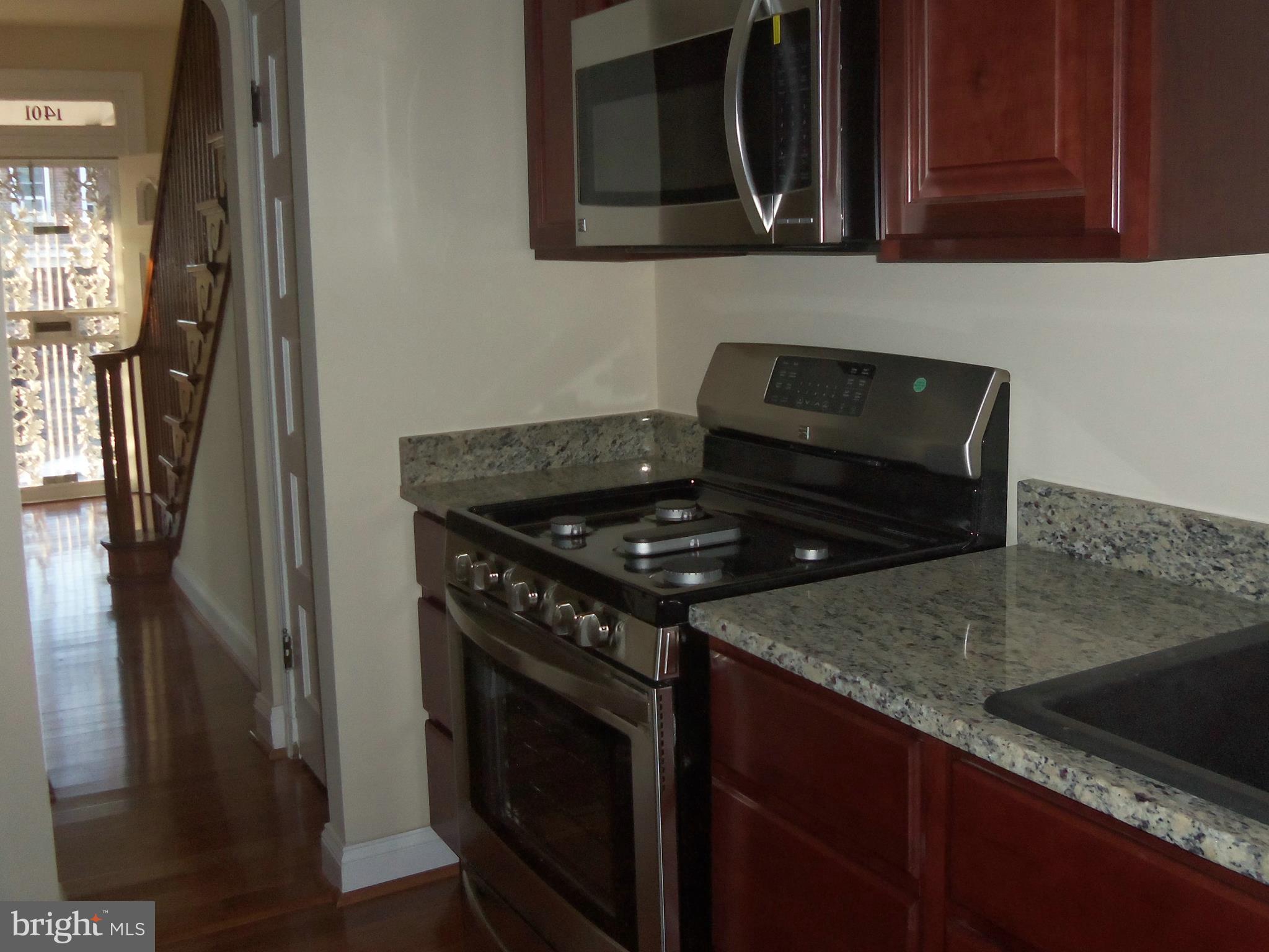 1401 Ridge Place Southeast Washington, DC 20020 - Photo 10 of 23 The chef will love this kitchen. Gas stove!