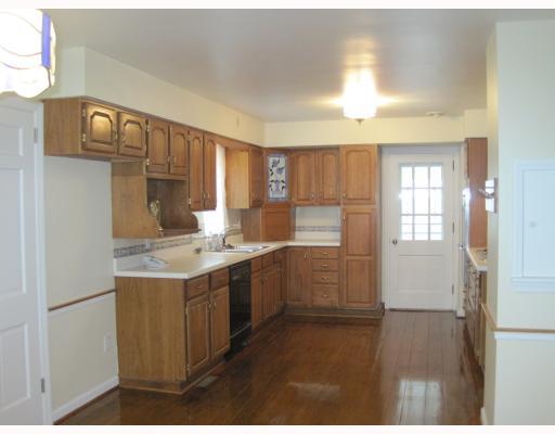 2035 Swallow Hill Road Pittsburgh, PA 15220 - Photo 7 of 18 Kitchen.