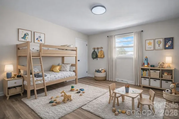 $215,000 | 1231 2nd Street Southeast, Hickory, NC 28602