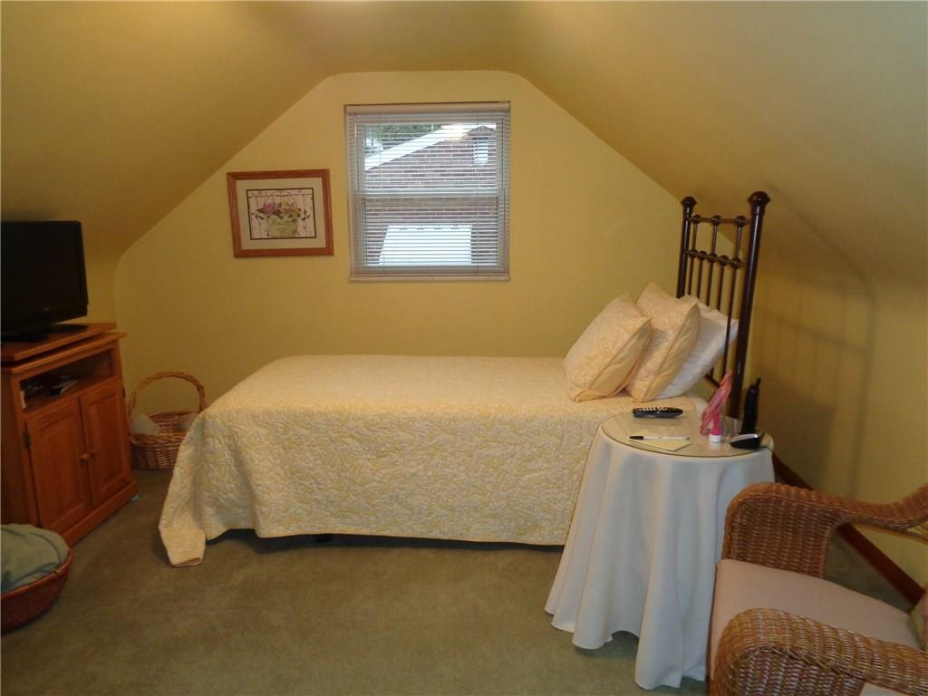 124 KIngs Road Braddock Hills, PA 15221 - Photo 15 of 25 Second Bedroom