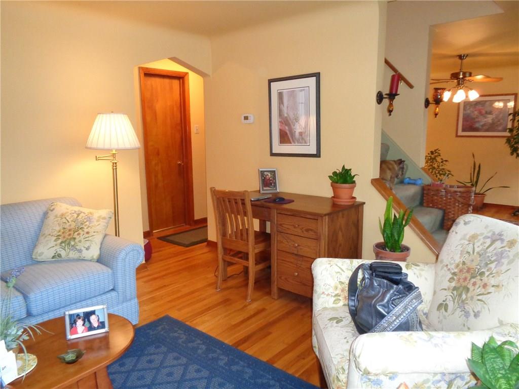 124 KIngs Road Braddock Hills, PA 15221 - Photo 4 of 25 Gallery Image 4