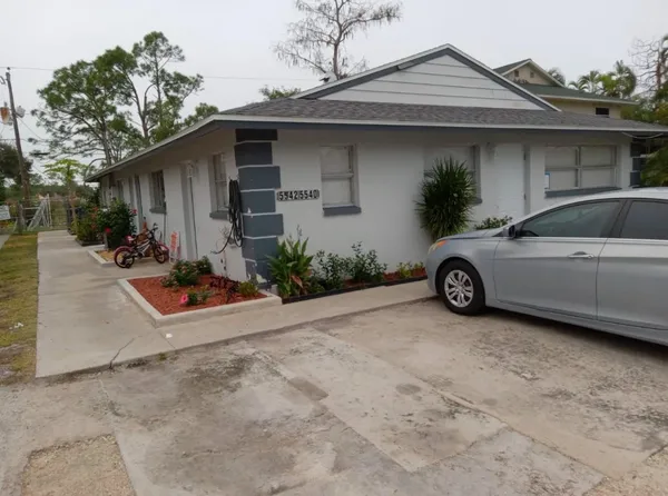 $1,650 | 5540 Tenth Avenue, Fort Myers, FL 33907