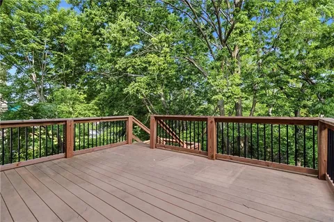 $370,000 | 817 Northwest Golden Court, Blue Springs, MO 64015
