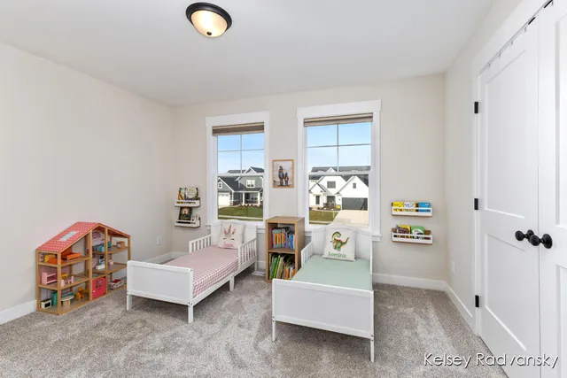 $559,900 | 6450 Est Drive Southwest, Byron Center, MI 49315