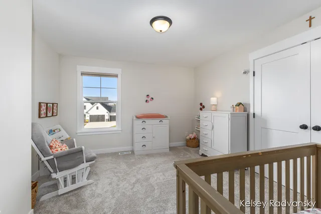 $559,900 | 6450 Est Drive Southwest, Byron Center, MI 49315