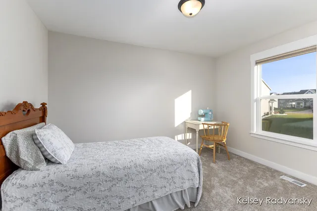 $559,900 | 6450 Est Drive Southwest, Byron Center, MI 49315