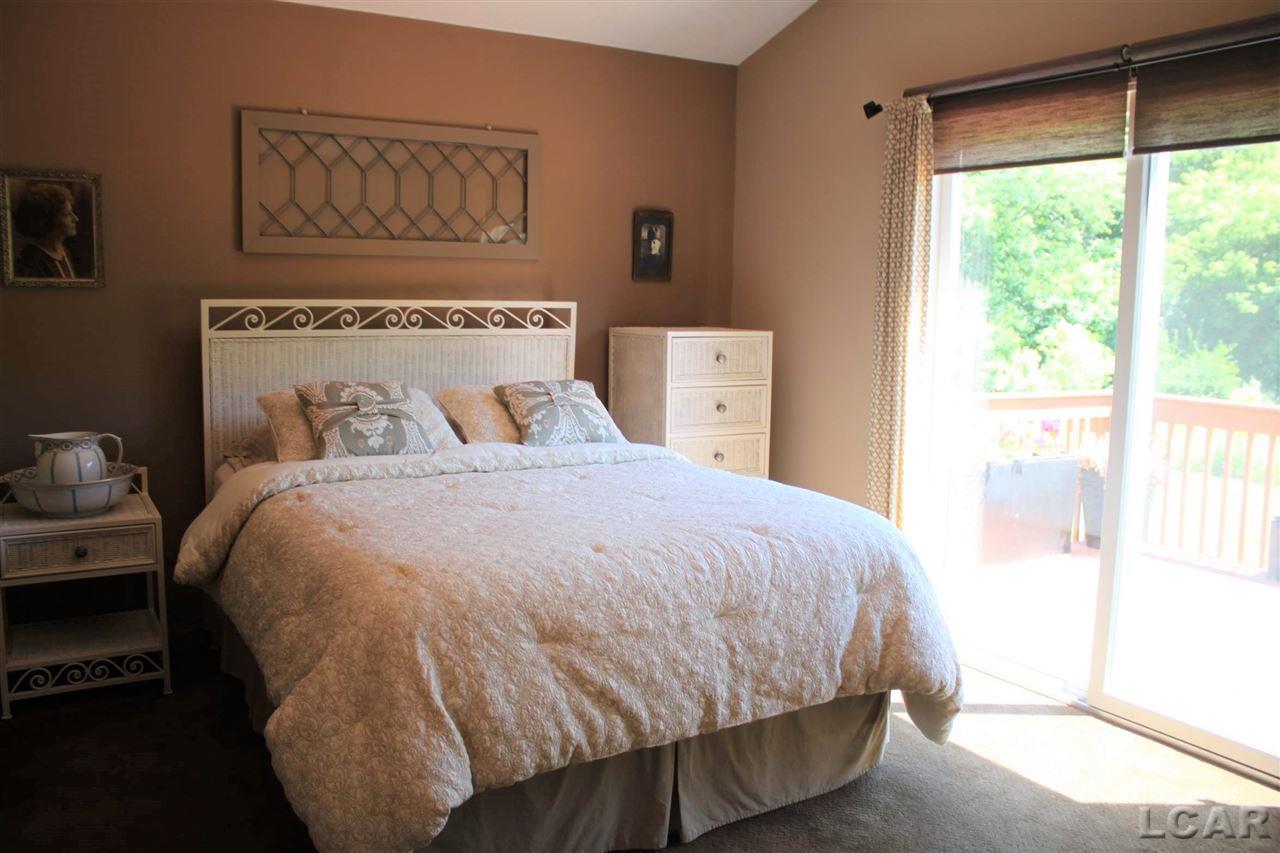617 Ridge Lane Tecumseh, MI 49286 - Photo 19 of 34 Master Bedroom