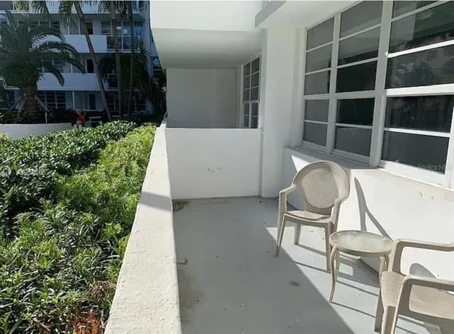 $375,000 | 100 Lincoln Road, Unit 332, Miami Beach, FL 33139