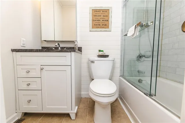 $375,000 | 905 Glenwood Court, Cranberry Township, PA 16066