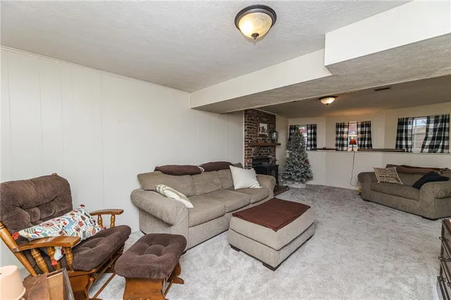 $375,000 | 905 Glenwood Court, Cranberry Township, PA 16066