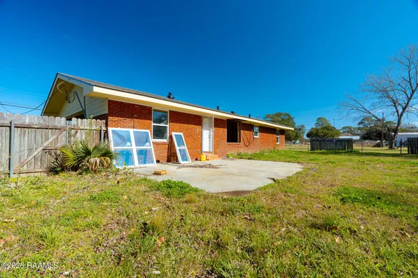 $80,000 | 211 Perry Drive, Abbeville, LA 70510