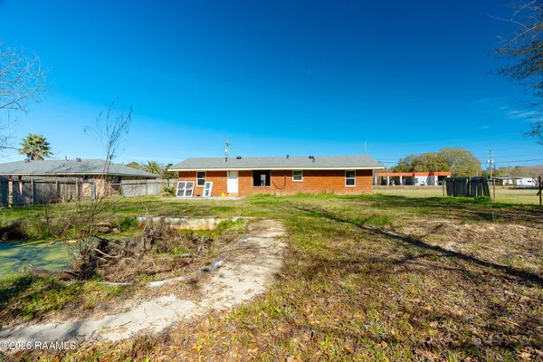 $80,000 | 211 Perry Drive, Abbeville, LA 70510