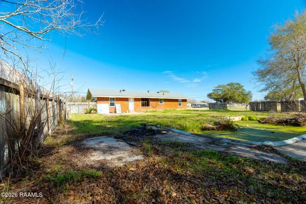 $80,000 | 211 Perry Drive, Abbeville, LA 70510