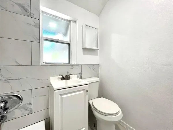 $1,595 | 1529 12th Street South, Unit A, St. Petersburg, FL 33705