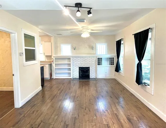 $1,595 | 1529 12th Street South, Unit A, St. Petersburg, FL 33705