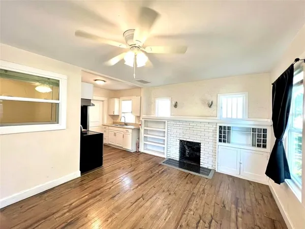 $1,595 | 1529 12th Street South, Unit A, St. Petersburg, FL 33705