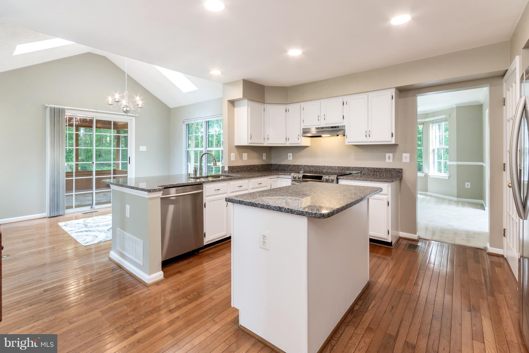 6414 Hanover Crossing Way Hanover, MD 21076 - Photo 7 of 30 Kitchen