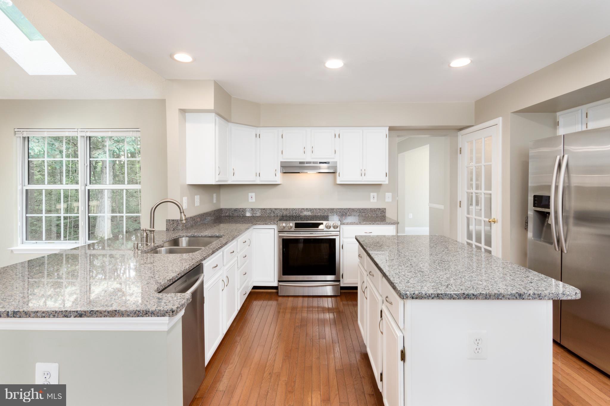 6414 Hanover Crossing Way Hanover, MD 21076 - Photo 8 of 30 Kitchen