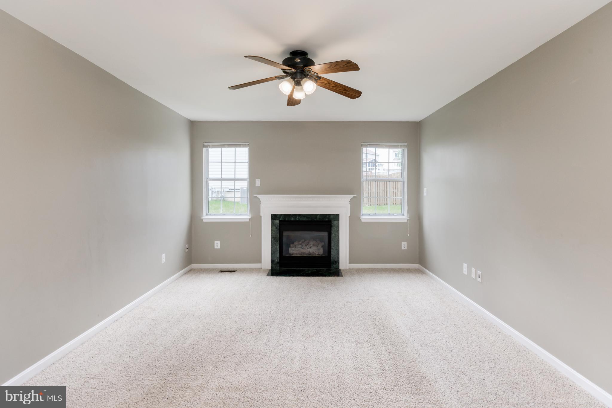 6414 Hanover Crossing Way Hanover, MD 21076 - Photo 10 of 30 Living Room