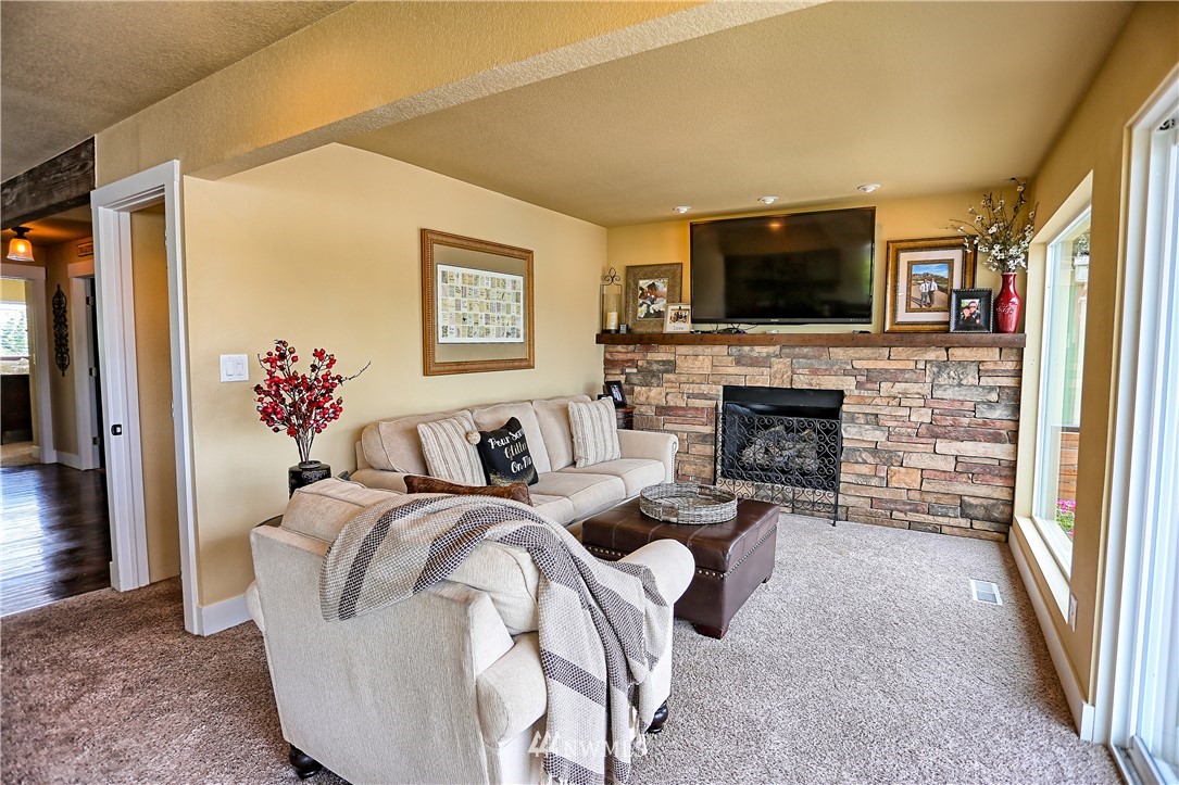1405 Creso Road South Spanaway, WA 98387 - Photo 7 of 24