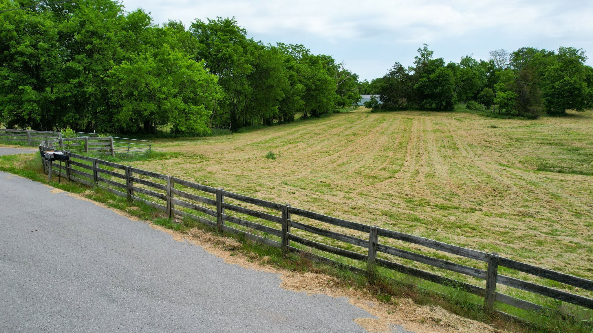 8260 Hawkins Road College Grove, TN 37046 - Photo 1 of 29 Gallery Image 1