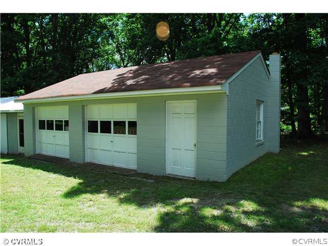 13365 Tower Road Doswell, VA 23047 - Photo 3 of 6 Shop/Service Bay(s) - LARGE GARAGE and STORAGE SHE