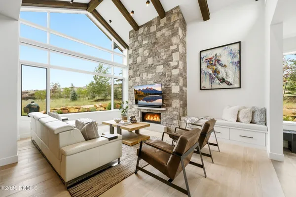 $4,050,000 | 4016 East Coopers Hawk Loop, Kamas, UT 84036