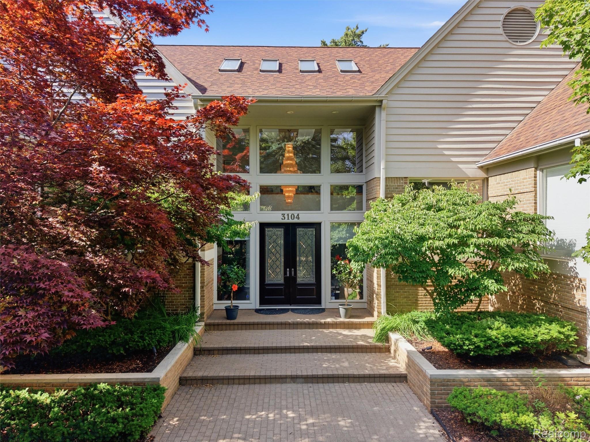 3104 Quarton Road Bloomfield Hills, MI 48304 - Photo 2 of 46 10-DJI_20260701171126_0422_D.jpg