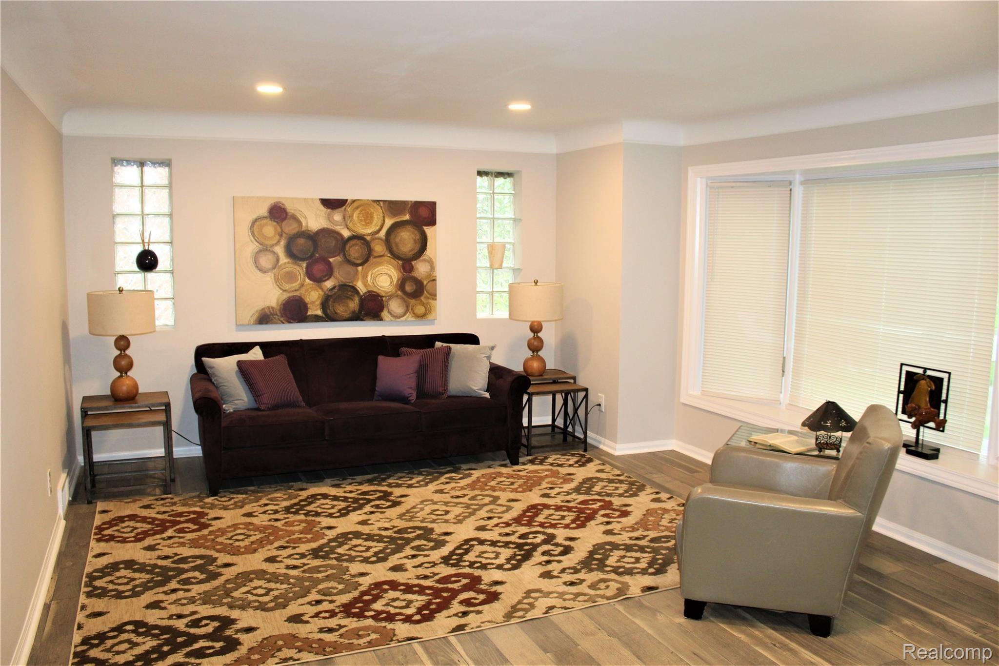 350 Amherst Street Inkster, MI 48141 - Photo 2 of 15 Living Room