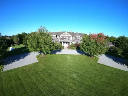 704 Ocean Road, Bridgehampton, NY 11932