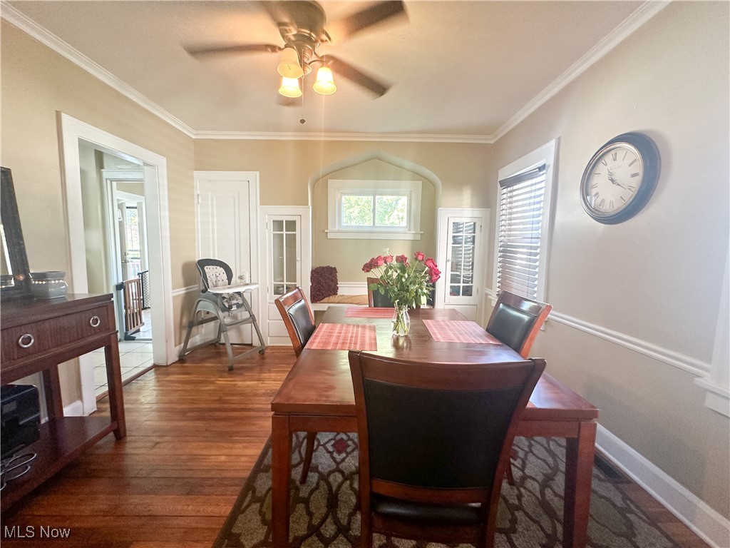 3257 Cedarbrook Road Cleveland, OH 44118 - Photo 2 of 16 Gallery Image 2