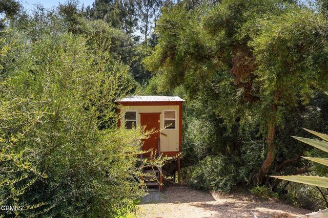 $2,100,000 | 4639 El Camino Corto, La Canada Flintridge, CA 91011