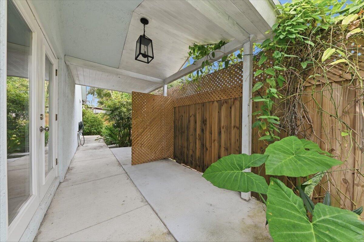 530 Northeast 3rd Avenue Delray Beach, FL 33444 - Photo 24 of 33 30-CHP_0671