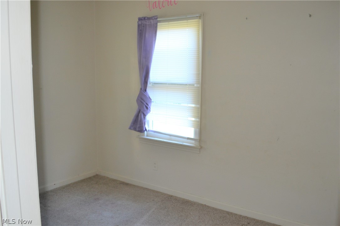2248 Eldersville Road Follansbee, WV 26037 - Photo 5 of 8