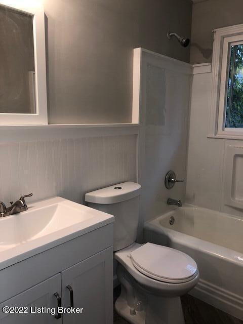 11413 Deering Road Louisville, KY 40272 - Photo 19 of 35 20211105013255249687000000-o