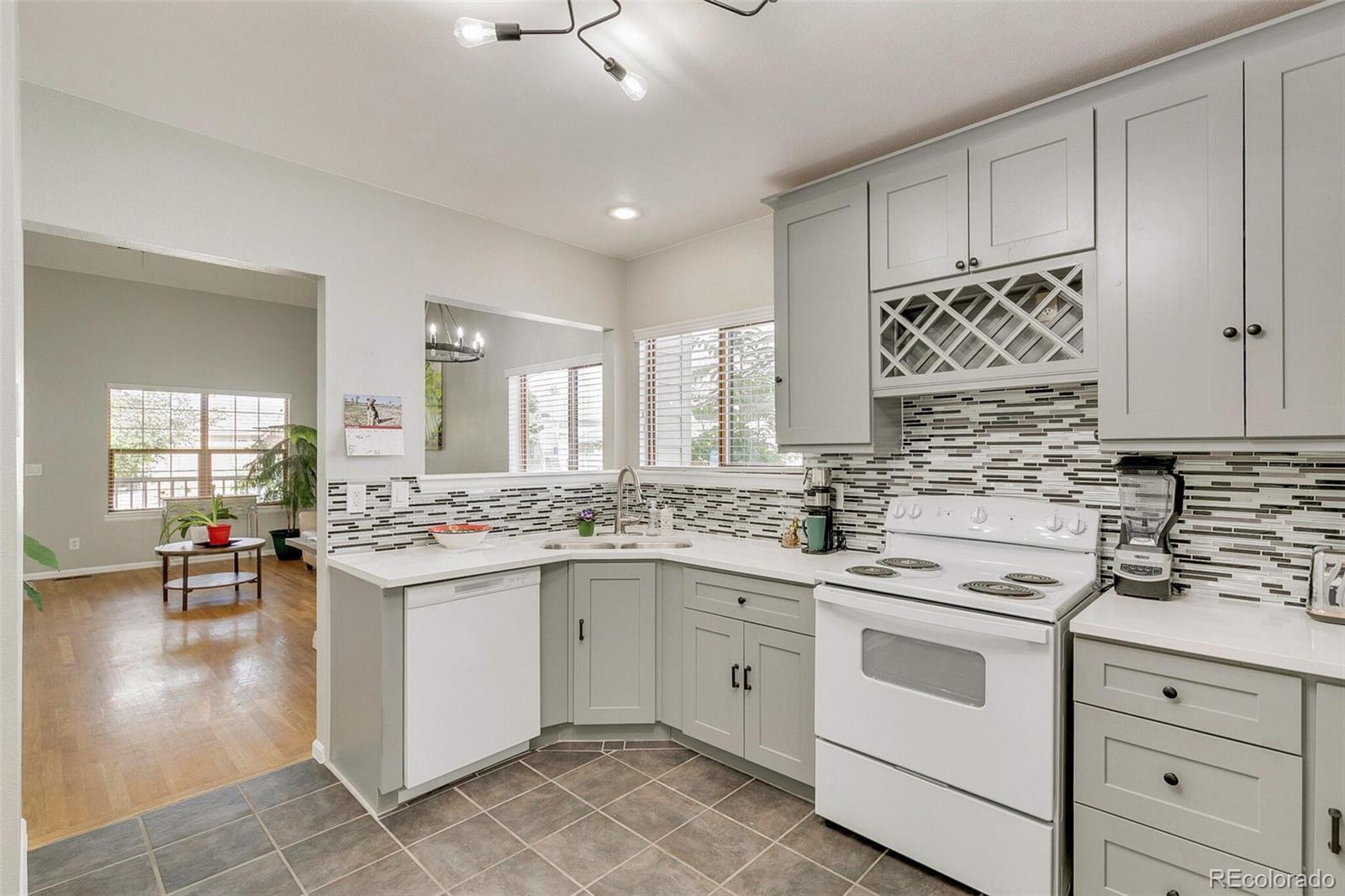 4185 South Lewiston Circle Aurora, CO 80013 - Photo 12 of 28