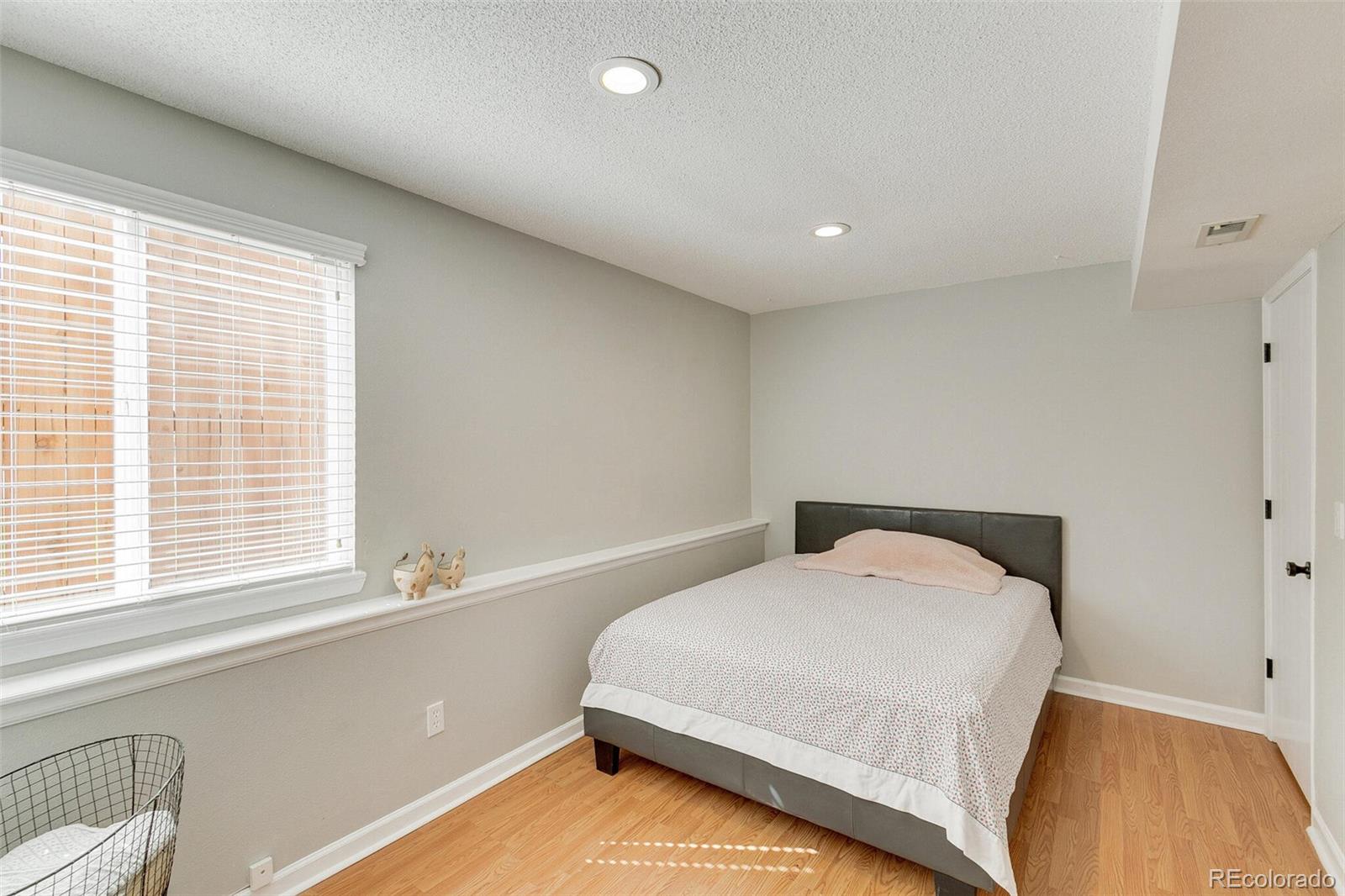 4185 South Lewiston Circle Aurora, CO 80013 - Photo 15 of 28