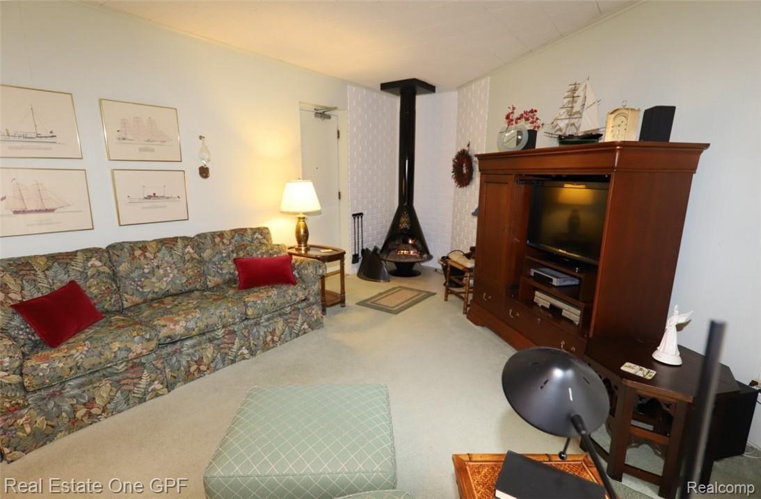 416 Lexington Road Grosse Pointe, MI 48236 - Photo 17 of 19 IMG_0518.JPG