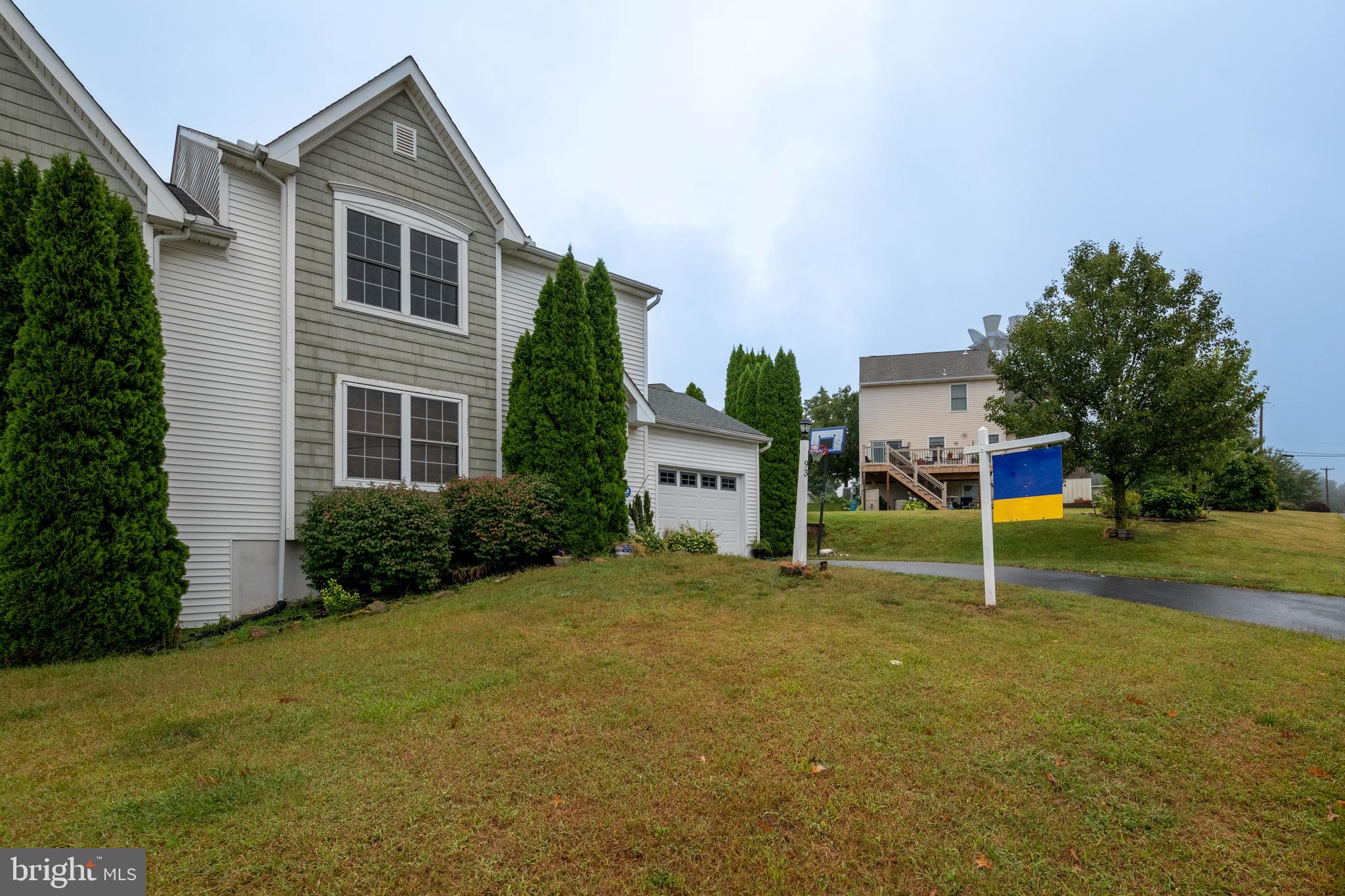 93 Kendale Road Red Lion, PA 17356 - Photo 3 of 33 Gallery Image 3