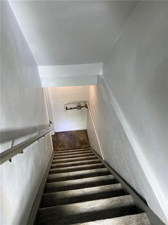 380 Northgate Drive, Unit E Apollo, PA 15613 - Photo 32 of 42 a view of entryway