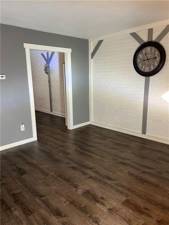 380 Northgate Drive, Unit E Apollo, PA 15613 - Photo 4 of 42 a view of a hallway with wooden floor and a chandelier