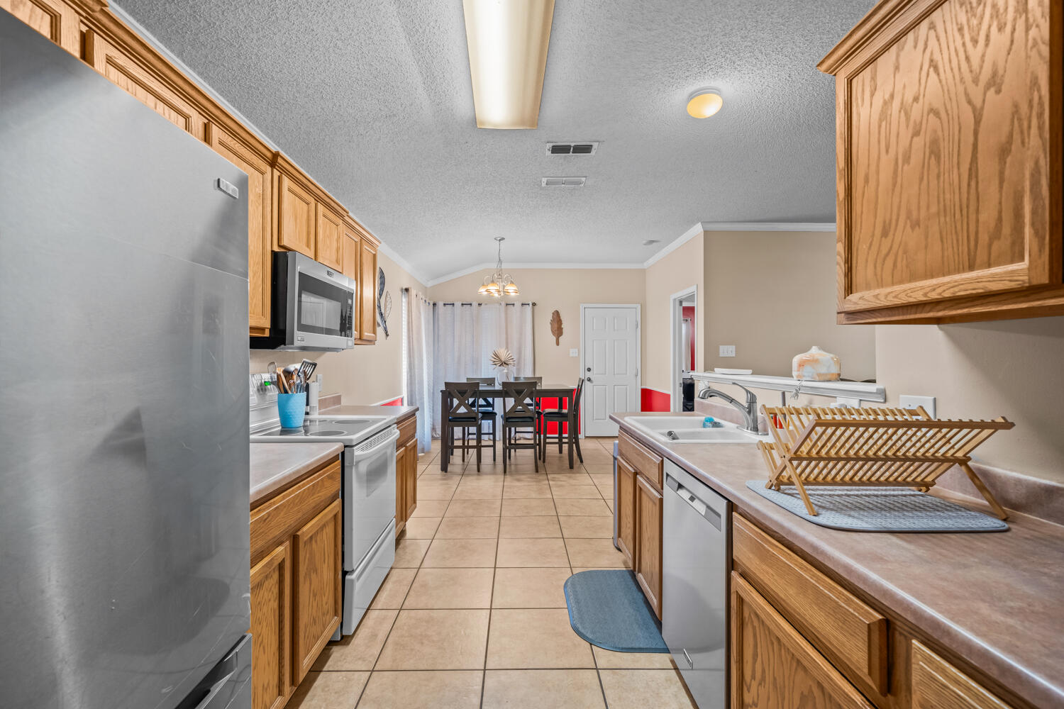 6704 89th Street Lubbock, TX 79424 - Photo 8 of 25 6704 89th St-11